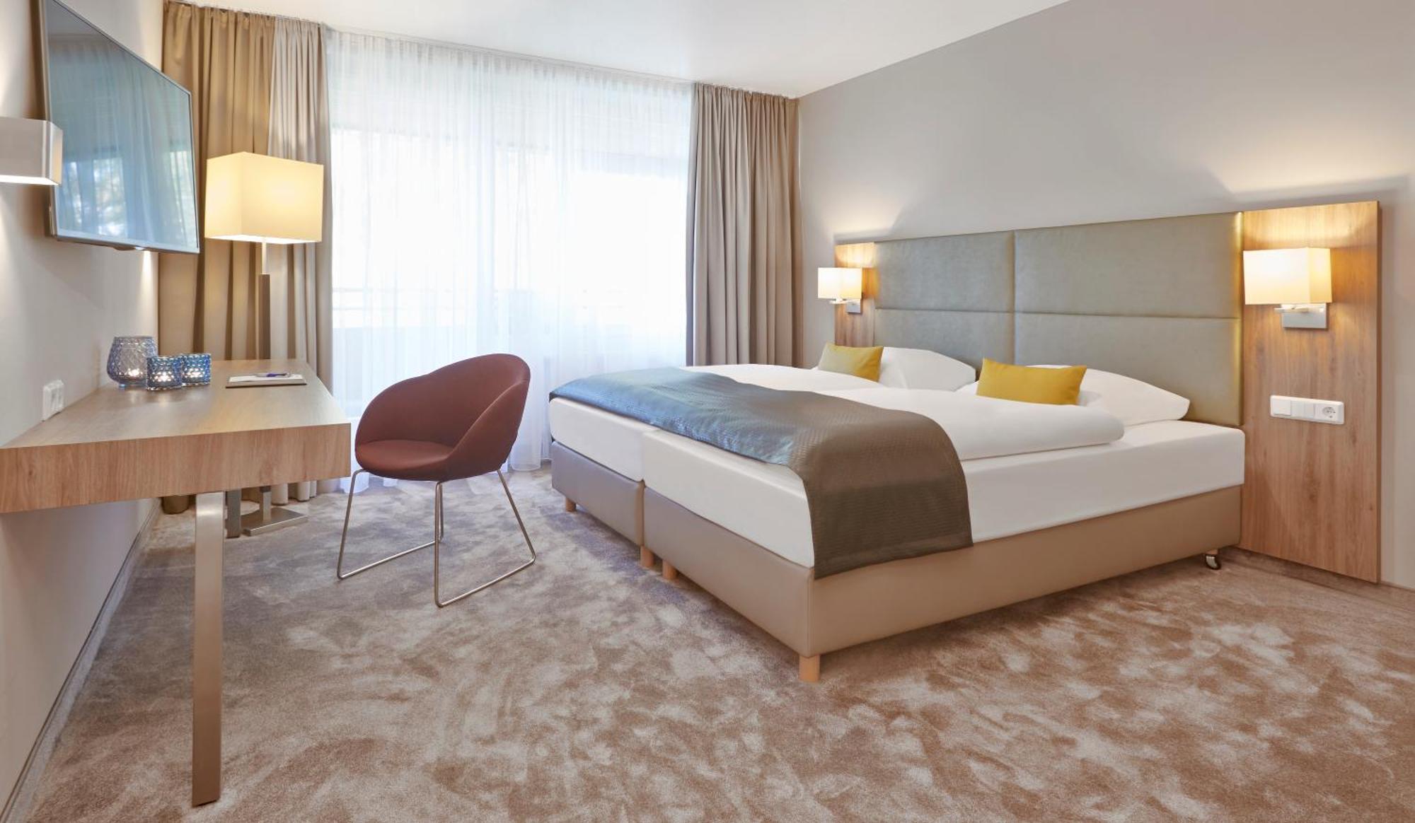 Upstalsboom Parkhotel Emden Bagian luar foto