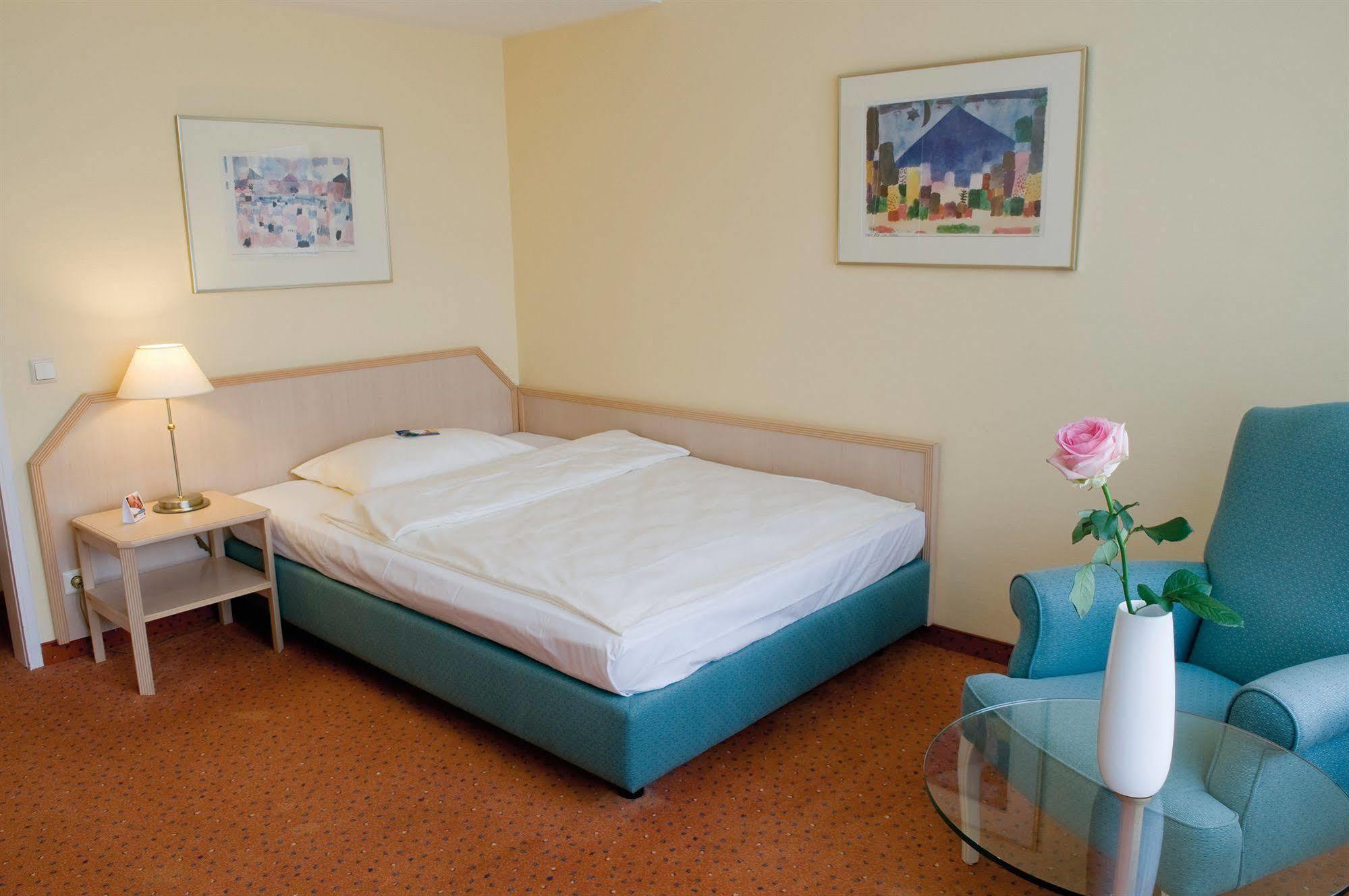 Upstalsboom Parkhotel Emden Bagian luar foto